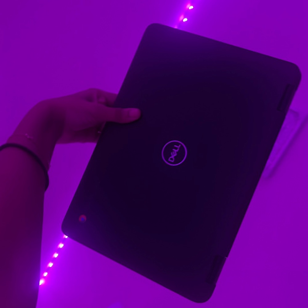 Dell Computer , 2023 + touch screen and turns into iPad.